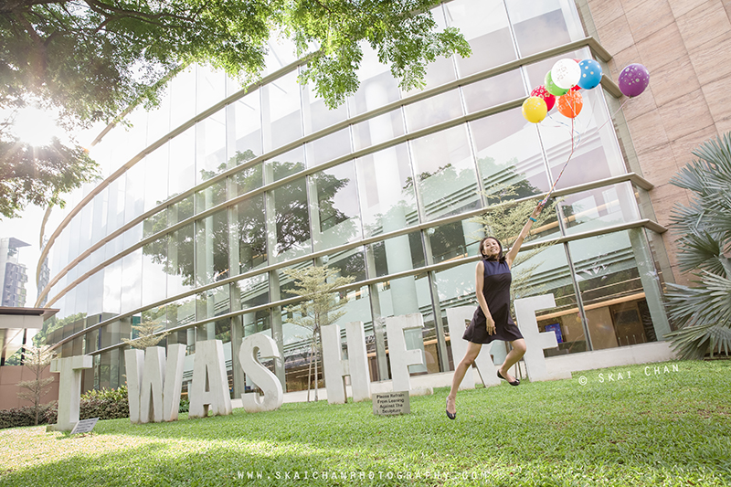 Friends portrait photoshoot session with Delphine & friends Seto at National University of Singapore (NUS)