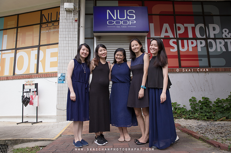 Friends portrait photoshoot session with Delphine & friends Seto at National University of Singapore (NUS)