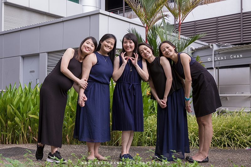 Friends portrait photoshoot session with Delphine & friends Seto at National University of Singapore (NUS)