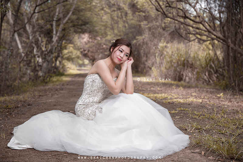 Stylish and edgy fashion bridal photoshoot session with Ivia Xiao Hui at Tampines Eco Green