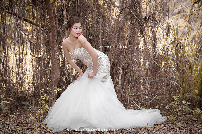 Stylish and edgy fashion bridal photoshoot session with Ivia Xiao Hui at Tampines Eco Green