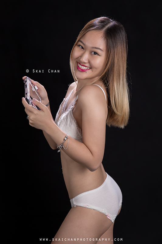 Editorial gamer portrait photoshoot session with Rachel Liew at Tanjong Pagar (photography studio)