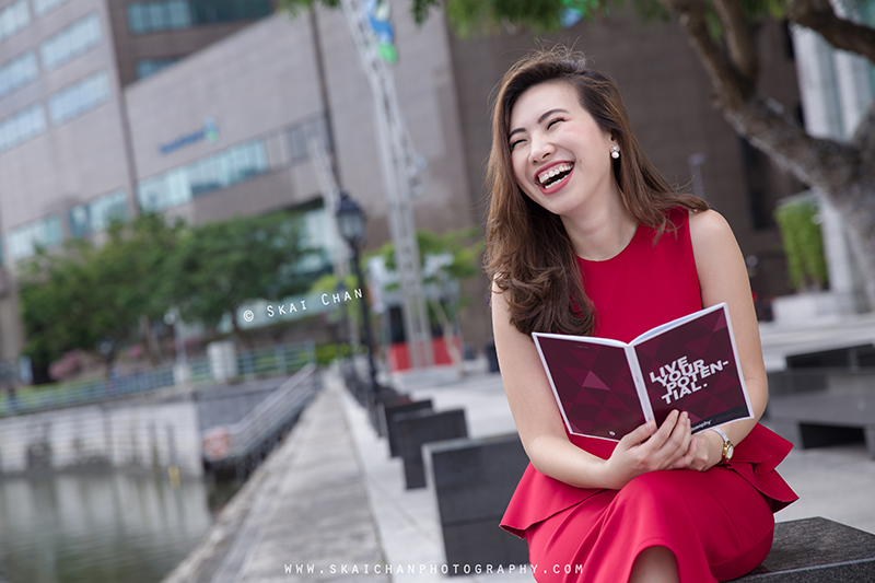 Modern corporate portrait photoshoot session with Ratna Juita at Boat Quay