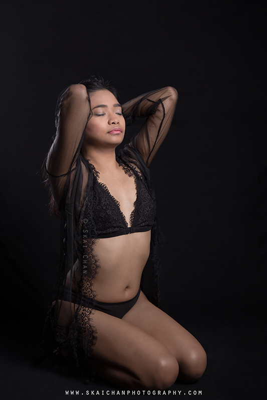 Lingerie photoshoot session with Tantiara Rosli at Tanjong Pagar (photography studio)