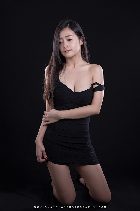 Glamour & sexy fashion portrait photoshoot session with Huiqing at Tanjong Pagar (photography studio)