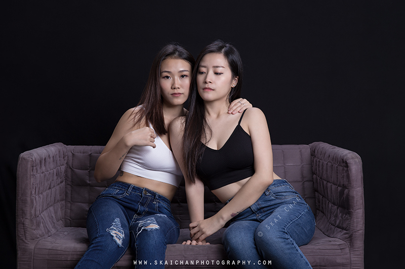 Edgy friends / sisters themed photoshoot session with Huiqing and Jasmine Tan at Tanjong Pagar (photography studio)