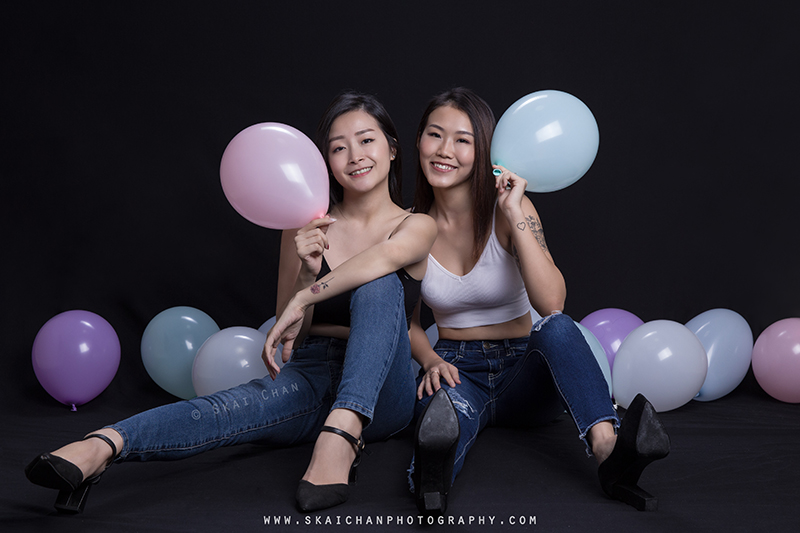 Friends / sister photoshoot session with Huiqing and Jasmine Tan at Tanjong Pagar (photography studio)
