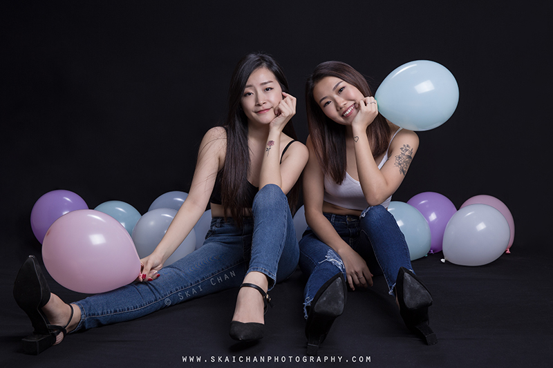 Friends / sister photoshoot session with Huiqing and Jasmine Tan at Tanjong Pagar (photography studio)