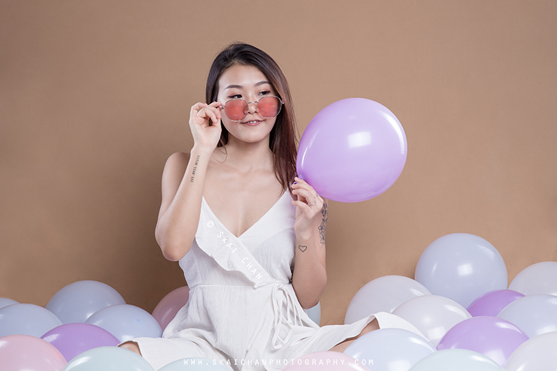 Cute balloon themed photoshoot session with Jasmine Tan at Tanjong Pagar (photography studio)