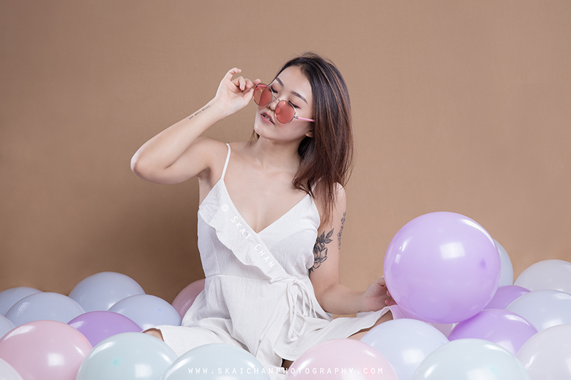 Cute balloon themed photoshoot session with Jasmine Tan at Tanjong Pagar (photography studio)