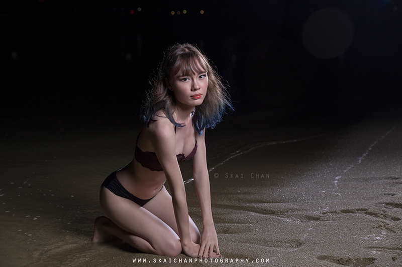 Night Beach Bikini Photoshoot with Katherine Whiteway (Nekotsurin) at Palawan Beach (Sentosa)