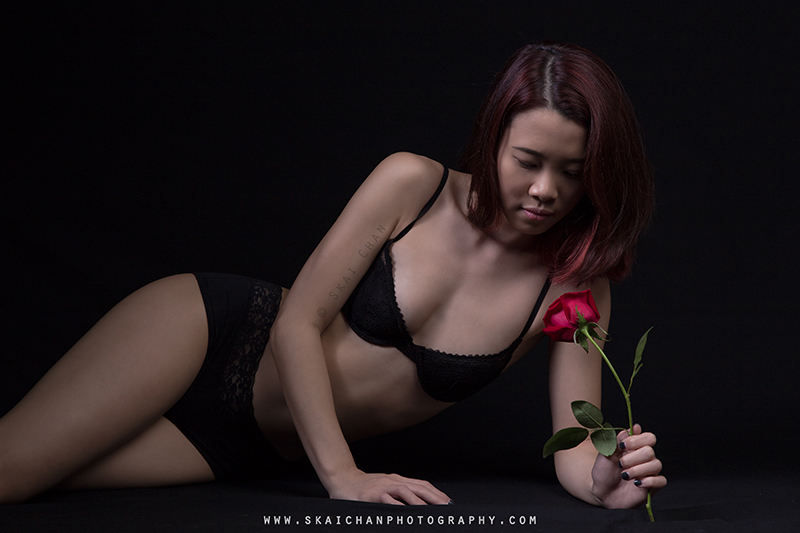 Red rose themed romantic lingerie photoshoot session with Cheryl Alicia Chua at Tanjong Pagar (studio)