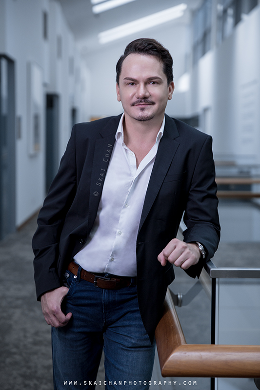 Corporate portrait photoshoot session with Adam Tatarynowicz at Singapore Management University (SMU)