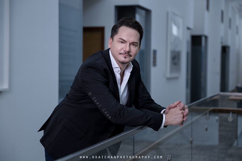 Corporate portrait photoshoot session with Adam Tatarynowicz at Singapore Management University (SMU)