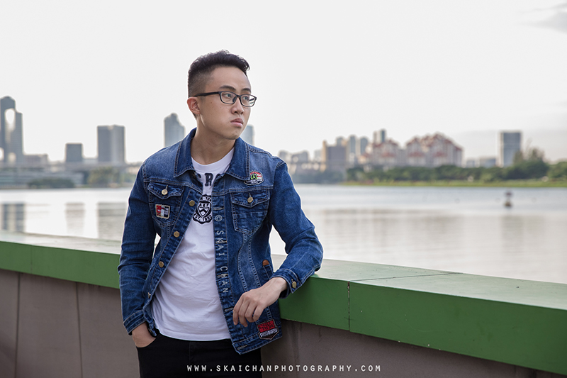 Men's fashion photoshoot session with Lewis Low at Marina Barrage & Gardens by the Bay