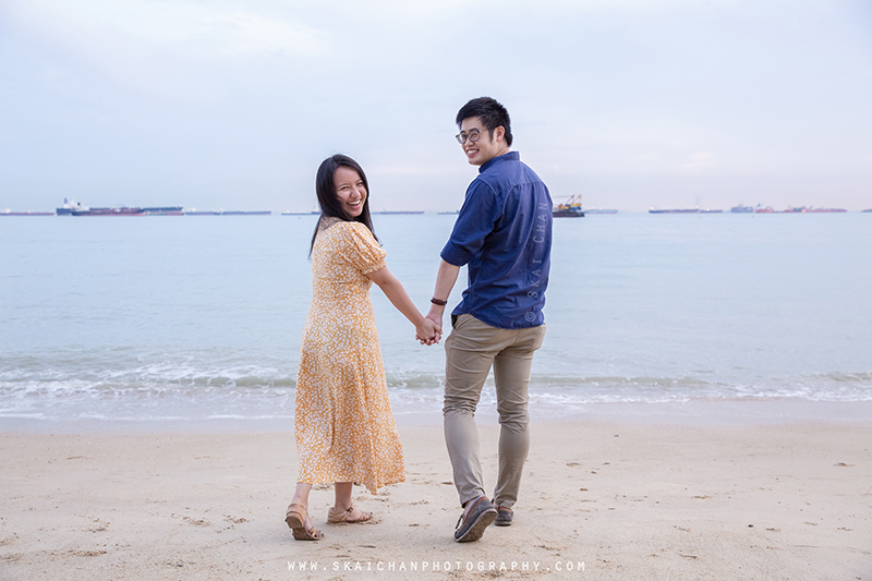 Anthony & Divlynn surprise wedding proposal photoshoot at Parkland Green, East Coast Park (ECP)
