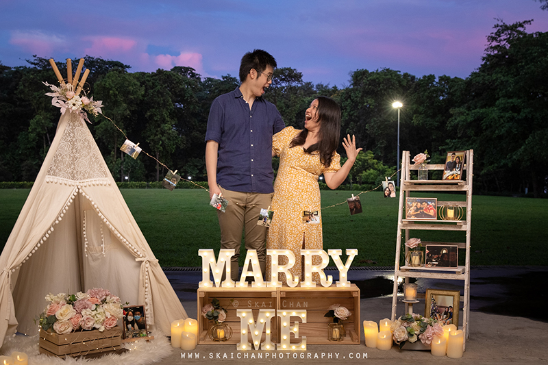 Anthony & Divlynn surprise wedding proposal photoshoot at Parkland Green, East Coast Park (ECP)