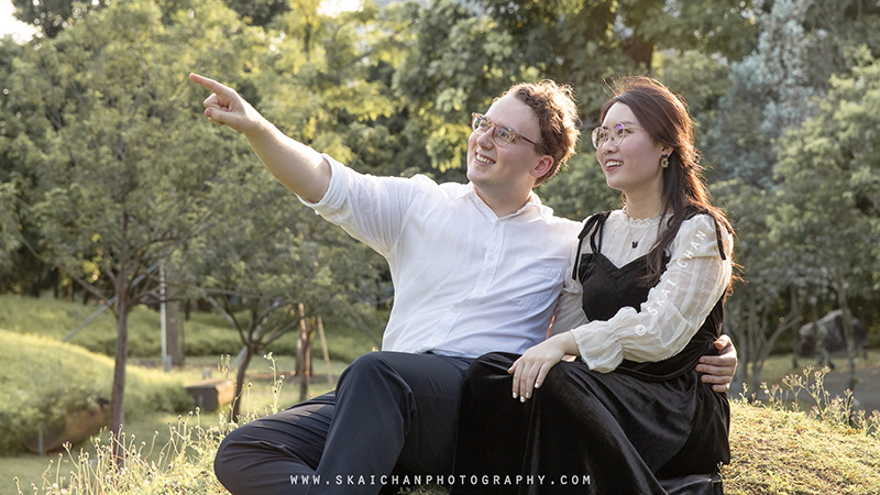 Outdoor casual couple photoshoot session with Keagan & Nancy at Serene Garden @ Gardens By The Bay