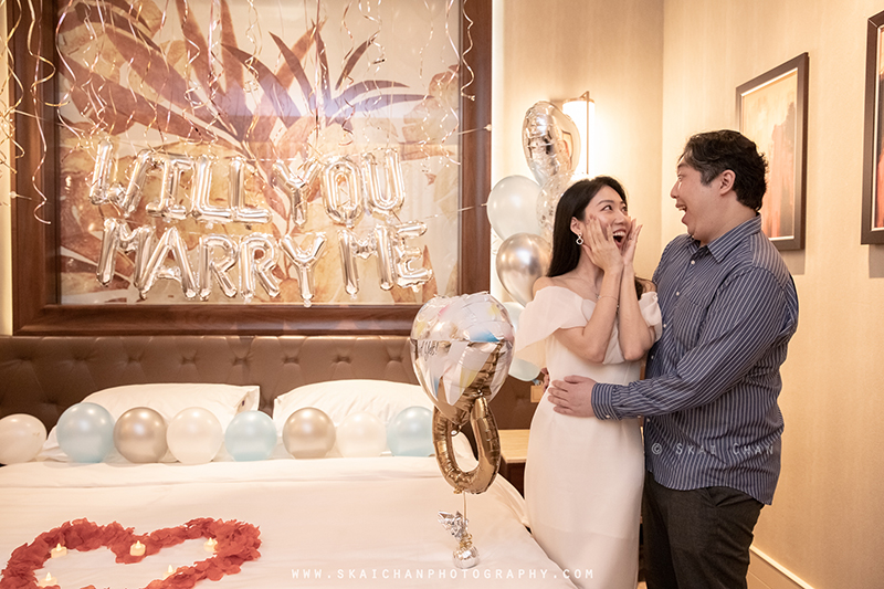 Indoor couple photoshoot session with Hendra & Grace at Equarius Hotel (Resorts World Sentosa)