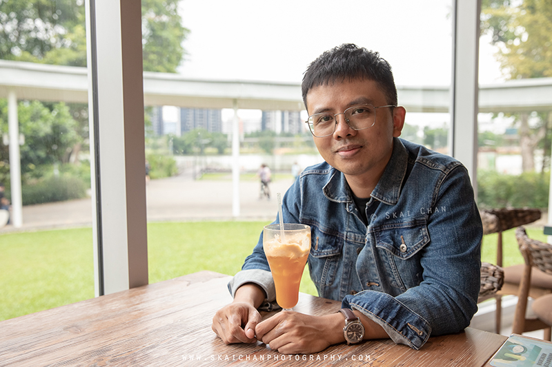 Cafe lifestyle portrait photoshoot session with Barry Chow @ Fusion Spoon Cafe (Jurong Lake Gardens)
