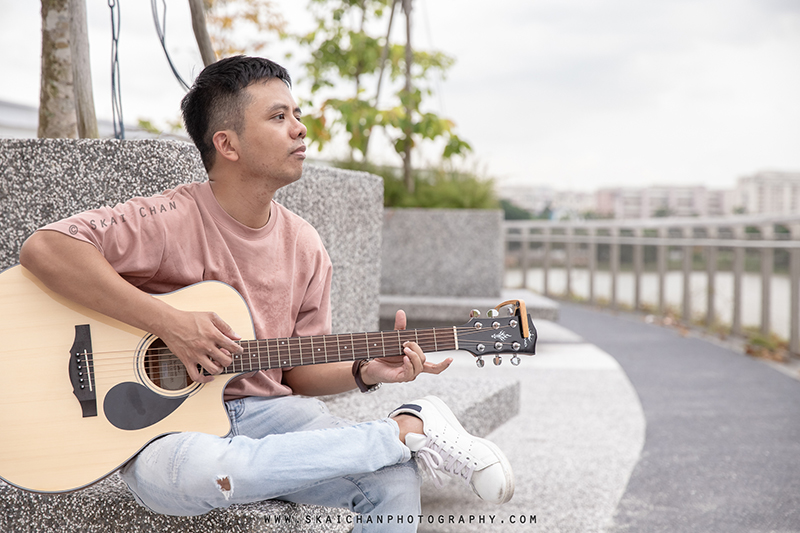 Music guitar portrait photoshoot session with Barry Chow @ PassionWave (Jurong Lake Gardens)