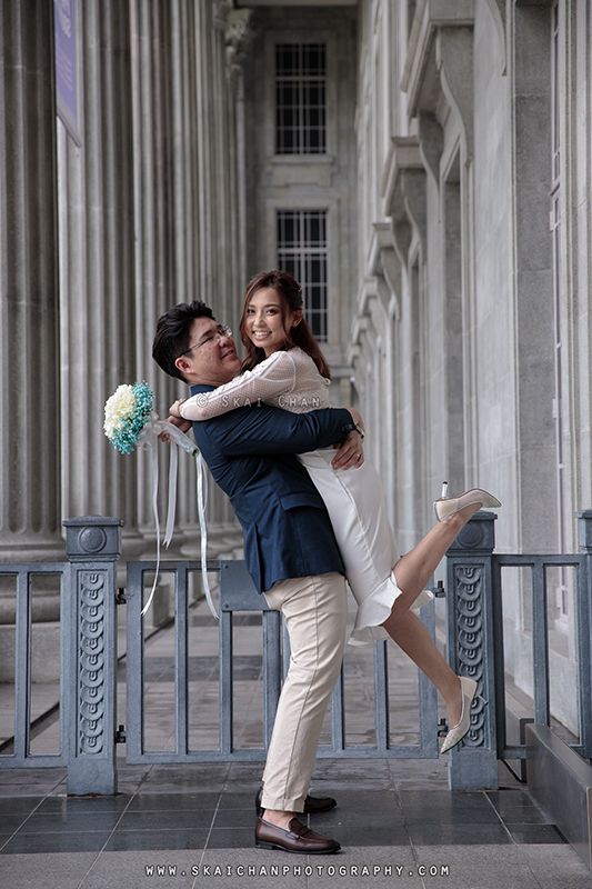 Pre-Wedding photoshoot session with Zijian & Christine at National Gallery Singapore