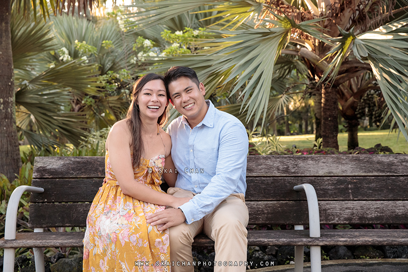 Outdoor couple photoshoot session with Jason & Natalie at Dragonfly Lake & Silver Garden (Gardens By The Bay)