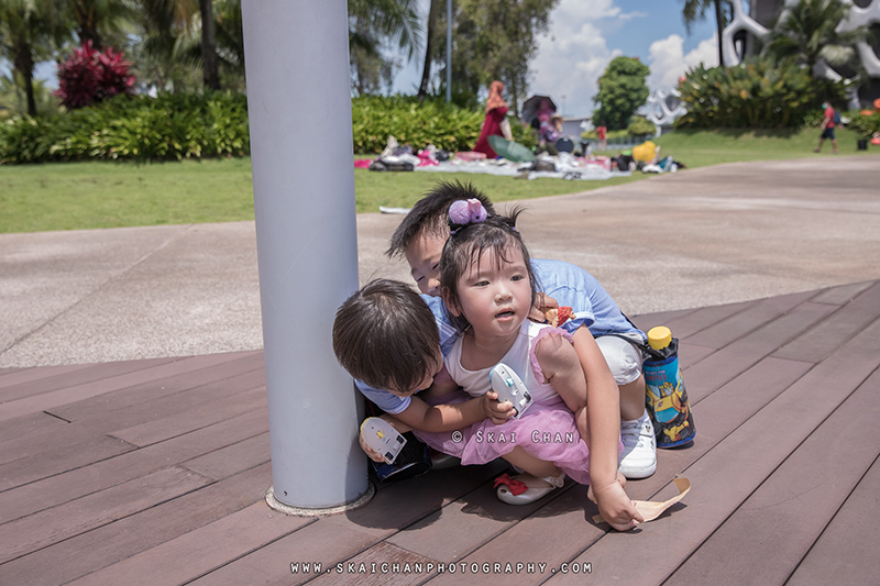 Children photoshoot session with Nicholas, Jonathan & Iverina at Vivocity Rooftop