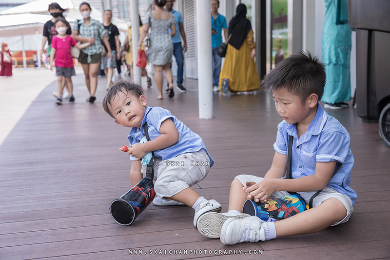Children photoshoot session with Nicholas, Jonathan & Iverina at Vivocity Rooftop