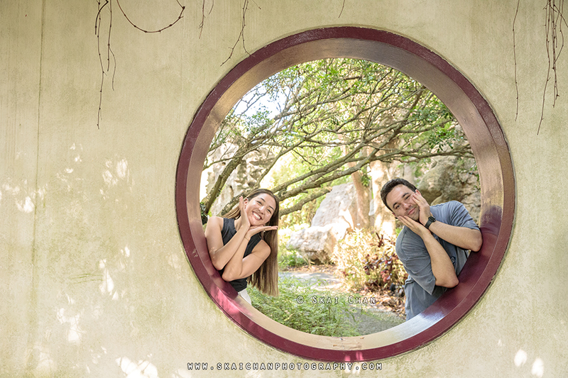 Outdoor couple photoshoot session with Andre & Yen at Chinese Garden & Supertree Groves (Gardens By The Bay)