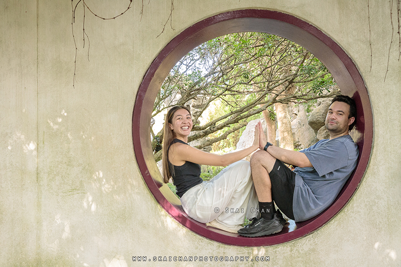 Outdoor couple photoshoot session with Andre & Yen at Chinese Garden & Supertree Groves (Gardens By The Bay)