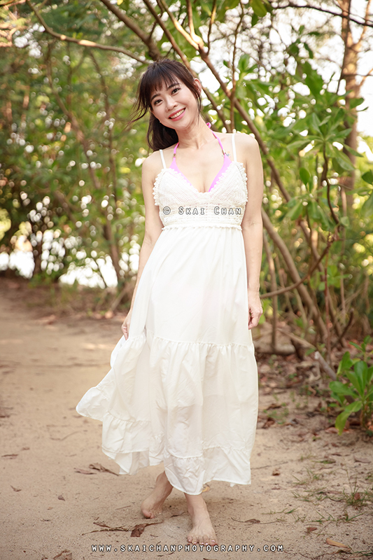 Beach fashion photoshoot session with Kai Ling at Palawan Beach (Sentosa)
