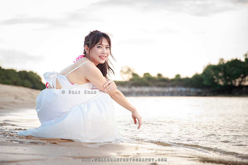Beach fashion photoshoot session with Kai Ling at Palawan Beach (Sentosa)