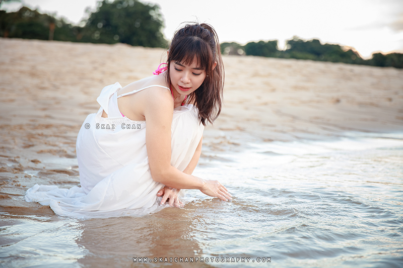Beach fashion photoshoot session with Kai Ling at Palawan Beach (Sentosa)