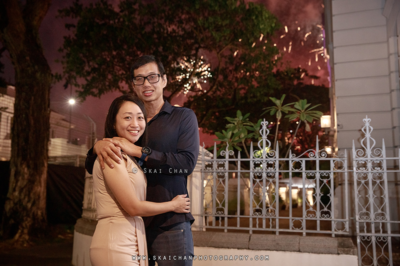 Outdoor fireworks couple photoshoot session with Raymond & Serena at Old Parliament Lane