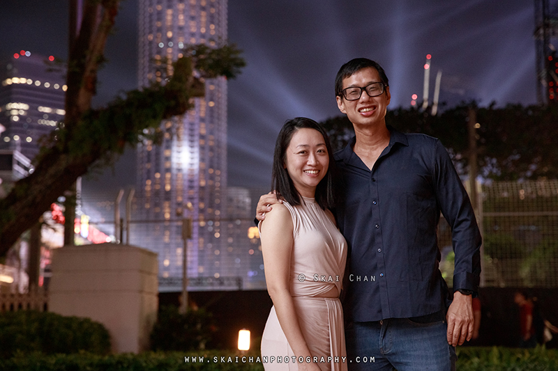 Outdoor fireworks couple photoshoot session with Raymond & Serena at Old Parliament Lane