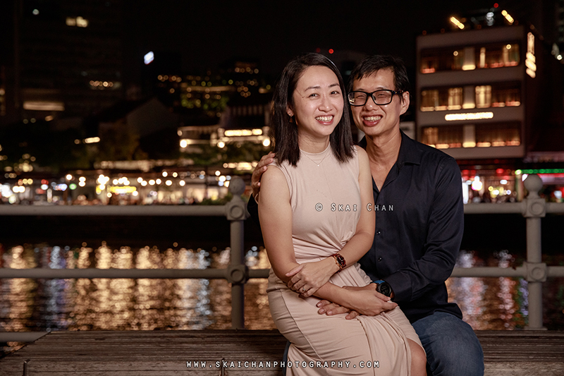 Night couple photoshoot session with Raymond & Serena at Promenade Boat Quay
