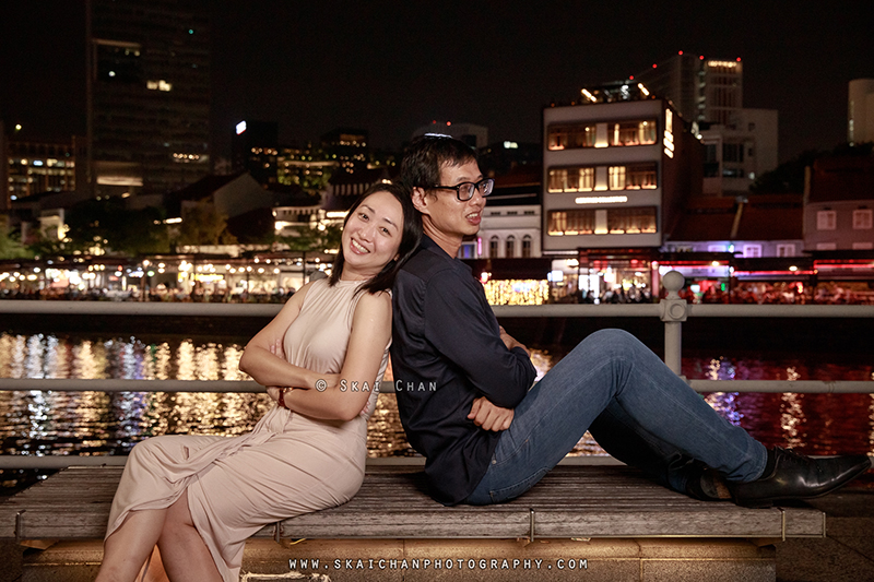 Night couple photoshoot session with Raymond & Serena at Promenade Boat Quay