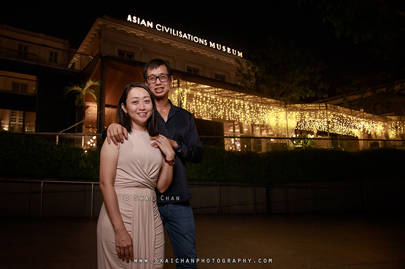 Night couple photoshoot session with Raymond & Serena at Promenade Boat Quay