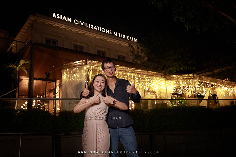 Night couple photoshoot session with Raymond & Serena at Promenade Boat Quay