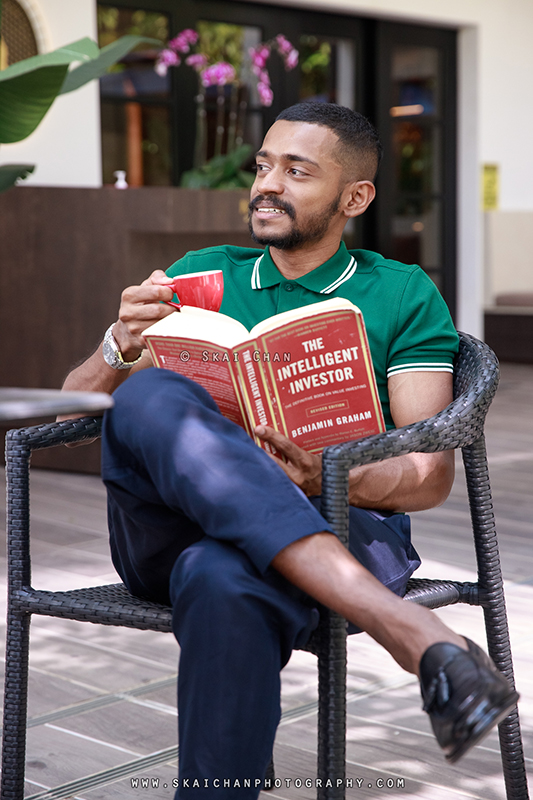 Nerd-themed lifestyle photoshoot session with Daniel Stephen @ Rochester Park