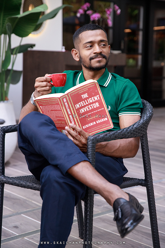 Nerd-themed lifestyle photoshoot session with Daniel Stephen @ Rochester Park