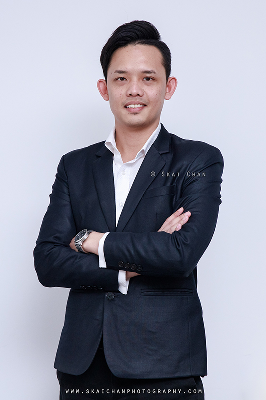 Casual corporate headshot photoshoot session with Sky @ Office