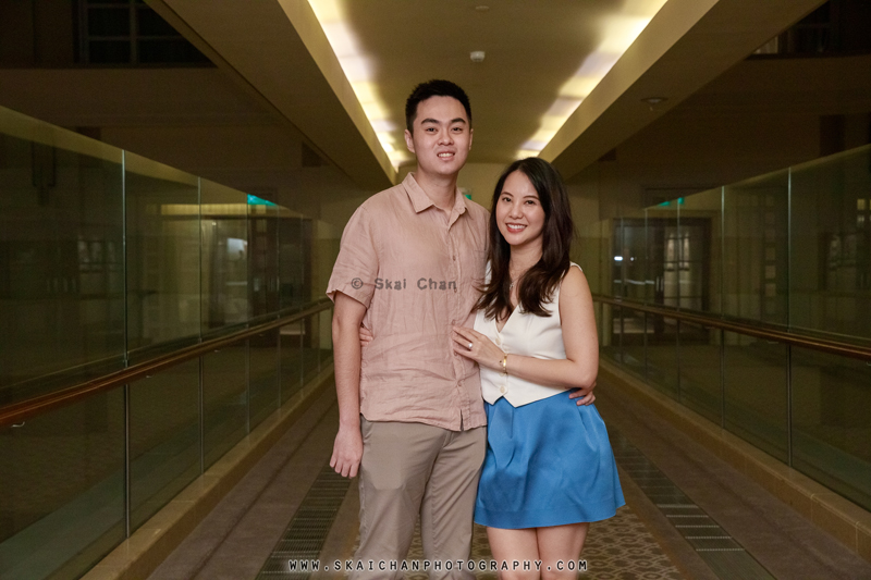 Night couple photoshoot session with Troy & Felicia at Fullerton Hotel