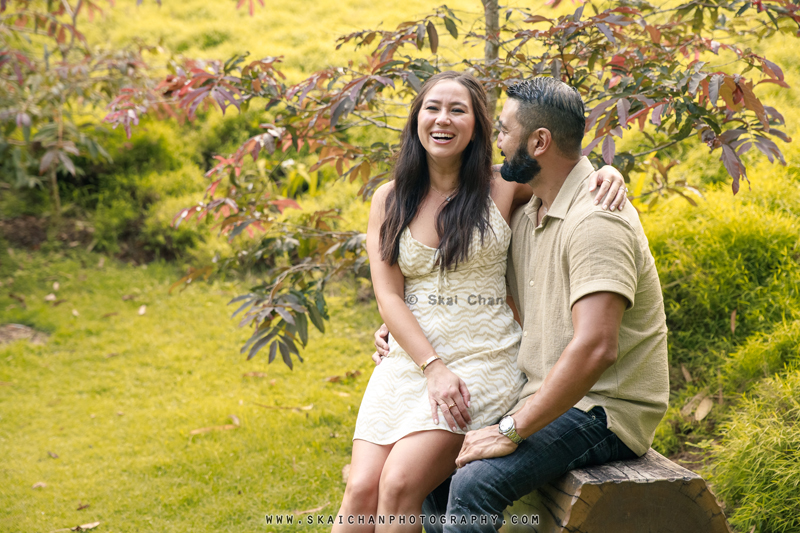 Outdoor casual couple photoshoot session with Ted & Holland at Gardens by the Bay