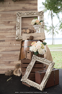 photojournalistic wedding photography