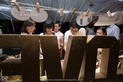 photojournalistic wedding photography