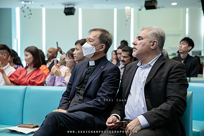 freelance wedding photographer