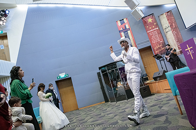 fun wedding photographer