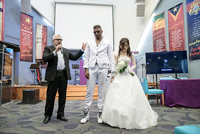 modern wedding photographer